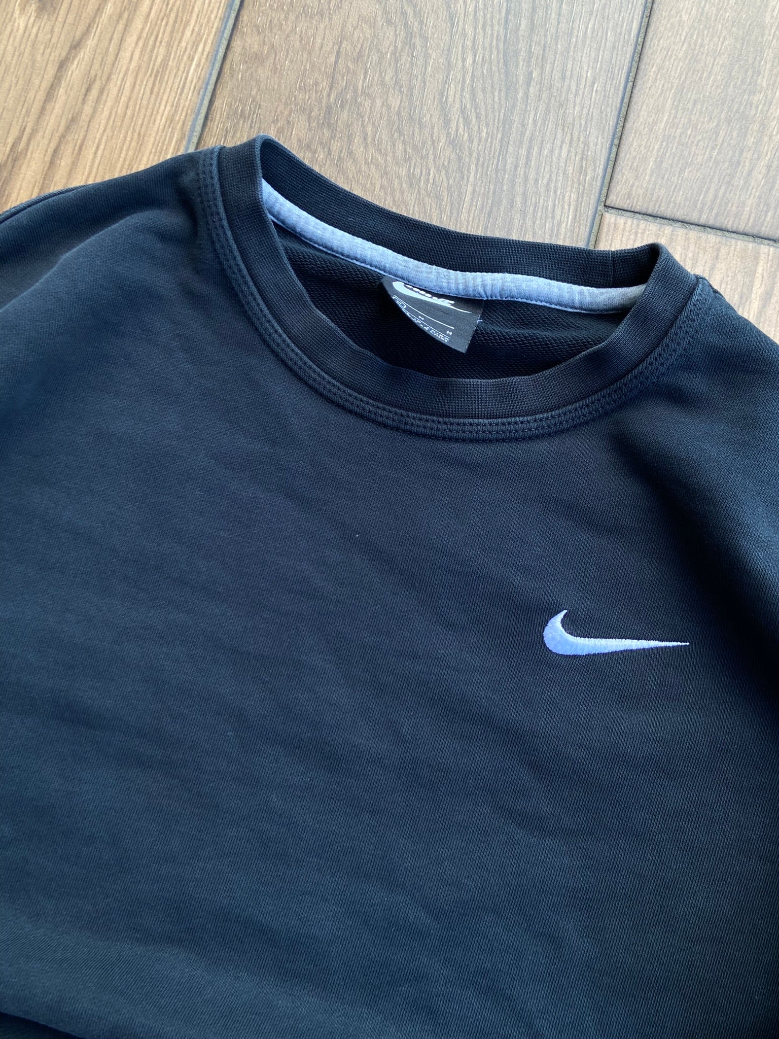 Bluza Nike Basic Czarna "S"