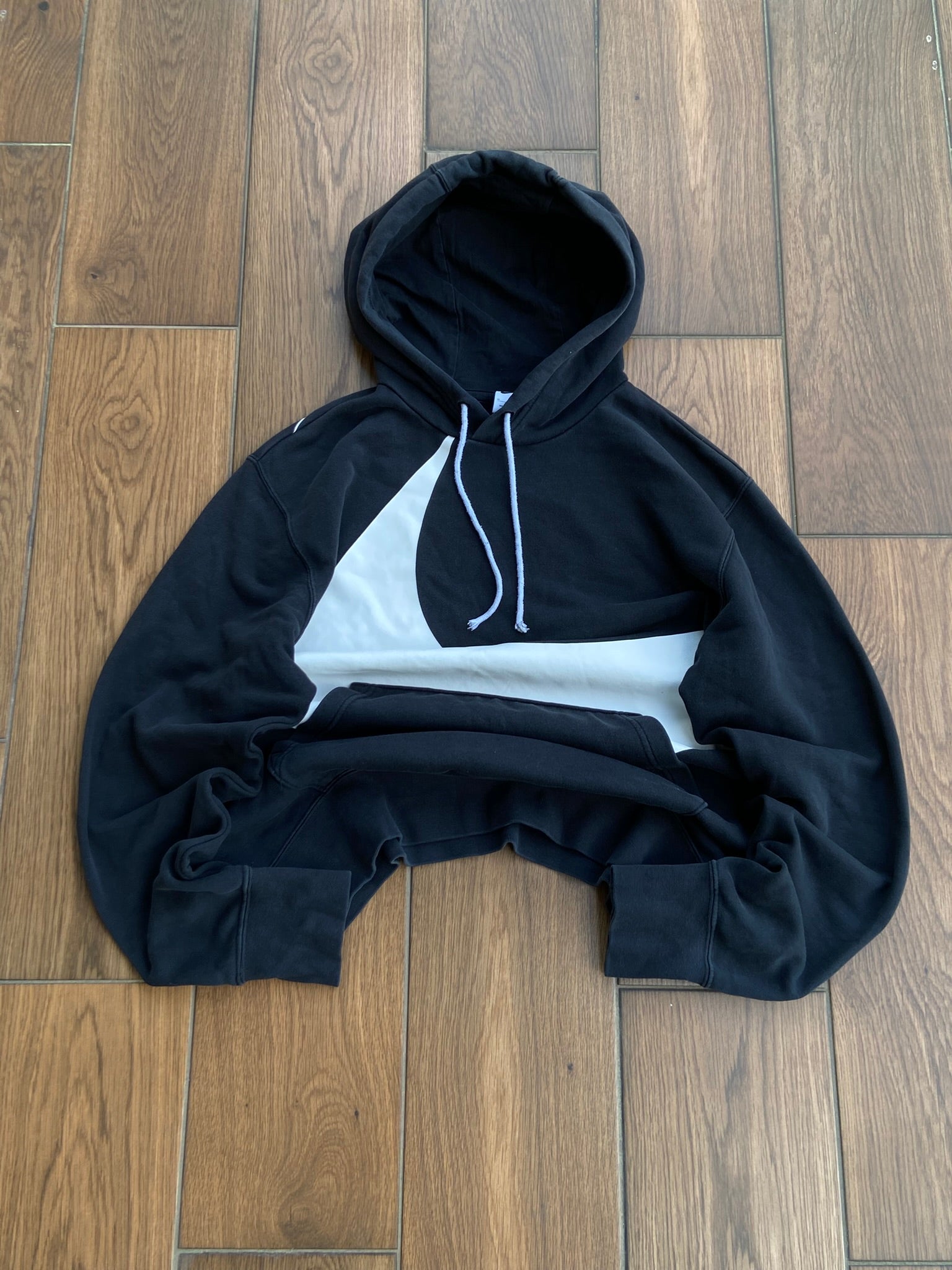 Bluza Nike Swoosh Czarna "M"