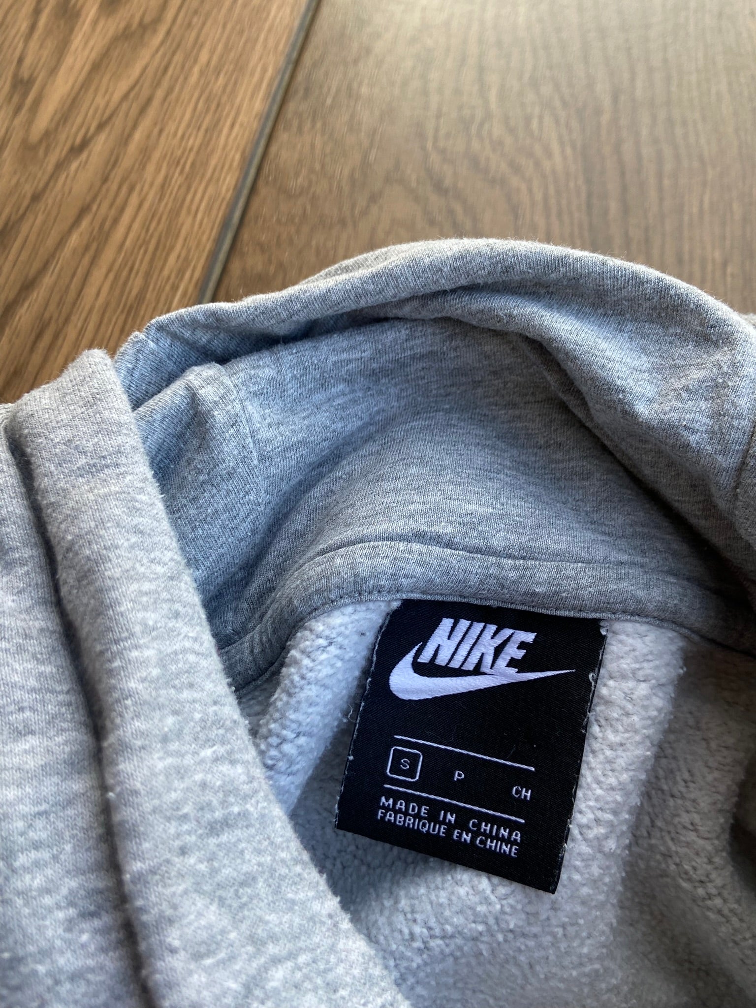 Bluza Nike Szara Basic "S"